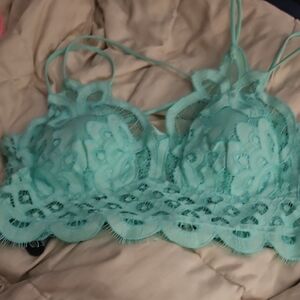 Zenana Outfitters Lace Bralette in Light Teal